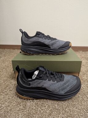 NWT Keen Roam Running Shoe